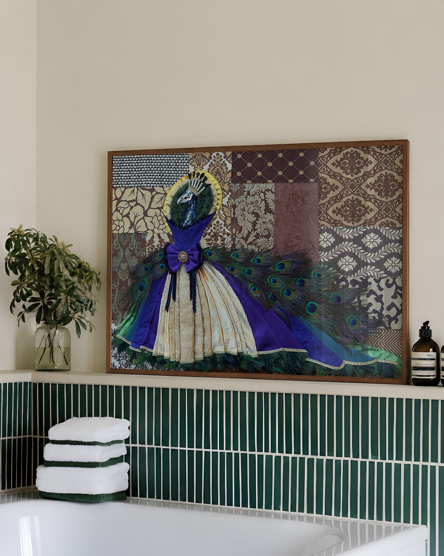 Peacock Regal Royalty (2026) by Oscar Arrais