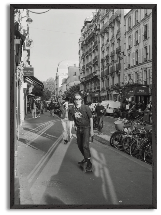 Une rue animée de Paris (2023) by Jack Jacques